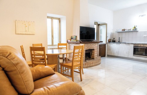 Roccagloriosa Condominio | Casa Frida
