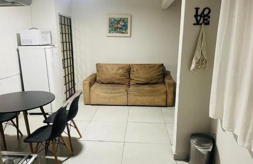 Uberaba Apartamento | Casa fundos Eco City 03 Simples e Confortável com 2 Quartos e Garagem