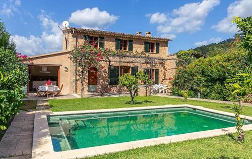 Soller Chalet De Esquí | Casa Futbol