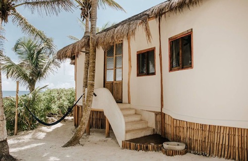 Zona Hotelera Casa | Casa Gaia Tulum - Private Vacation Home on Tulum beach with turquoise sea at your doorstep!