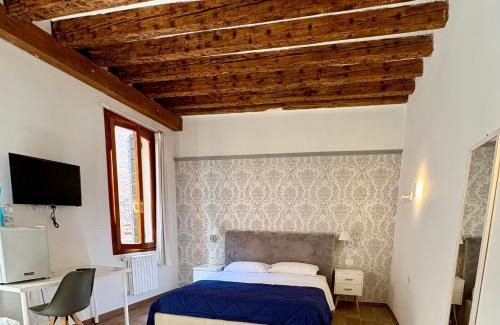 Castello Casa | Casa Giardini