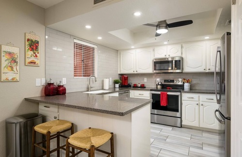 Paradise Valley Village Condominio | CASA GIGI-Anasazi Village-Third Floor quiet cozy condo