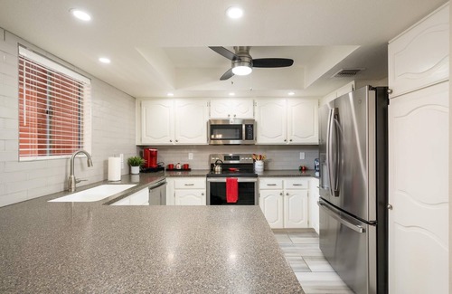 Paradise Valley Village Condominio | CASA GIGI-Anasazi Village-Third Floor quiet cozy condo