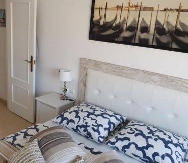 Los Montesinos Apartamento | Casa Girasol