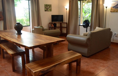 Boaco Cama Y Desayuno | Casa Girasol Hospedaje y Tours