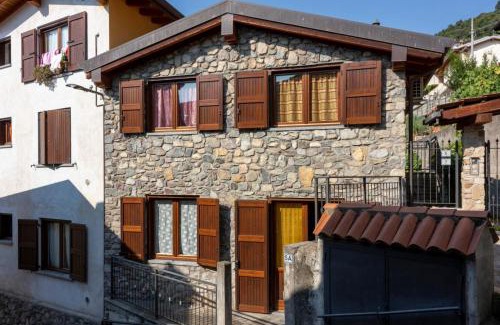 Costa Volpino Apartamento | Casa Girasole, Costa Volpino Ospitar