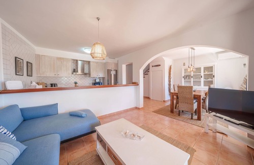 Cala Romantica Chalet De Esquí | Casa Goldi Casa 350mtr del mar para 4 personas