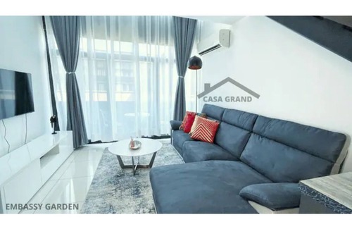 Accra Apartamento | Casa Grand one-bedroom duplex apartment