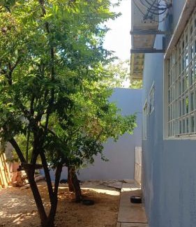 Barra do Garcas Casa | Casa grande, ar em todos os quartos, cabe 3 carros
