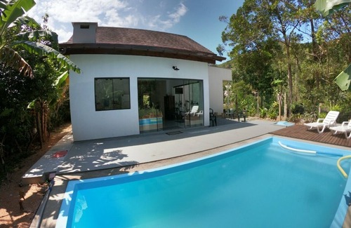 South Region Casa | Casa Grande com Piscina Próximo ao mar na Praia da Ferrugem Garopaba SC