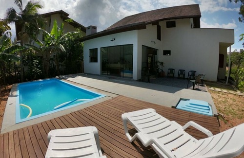 South Region Casa | Casa Grande com Piscina Próximo ao mar na Praia da Ferrugem Garopaba SC