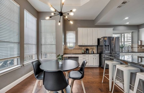 Northwest Carrollton Casa | Casa Grande | Pool,Game Room,Hot Tub for 17 guests