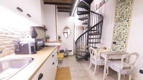Palazzo Apartamento | Casa Graziella Piccolo Pied à terre nel Castello di Palazzo d'Assisi