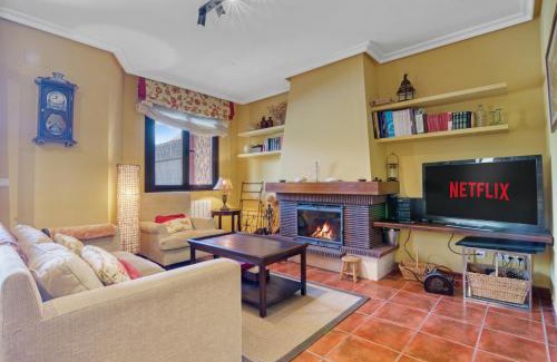 Mombeltran Casa | Casa Gredos- Chimenea , Setas , BBQ , Relax