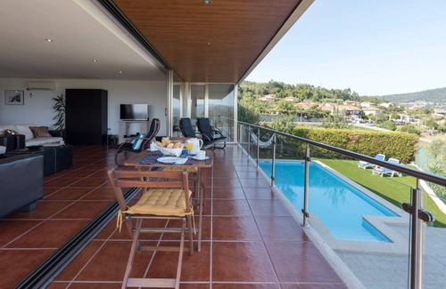 Penafiel Casa | Casa Guimas - Cuatro Habitaciones Casa, Capacidad 10
