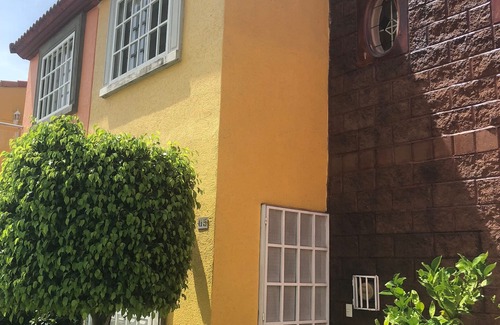 Crucero Tezoyuca Casa | Casa / House Cuernavaca, Morelos, México ideal para vacacionar