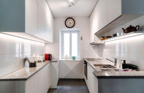 Bissone Apartamento | Casa In Contrada by Quokka 360 - Village life and lake