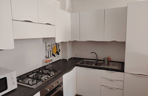 Prenestino-Labicano Casa | Casa indipendente con camera da letto e soggiorno terrazzo e giardino mattonato
