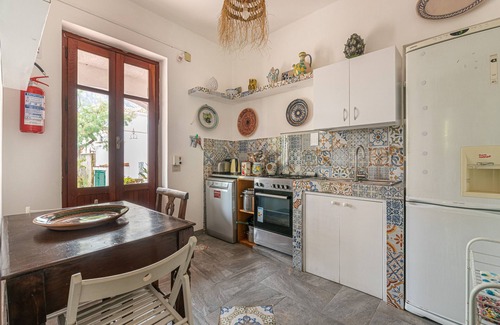 Isola delle Femmine Apartamento | Casa Isotta con Giardino by Wonderful Italy