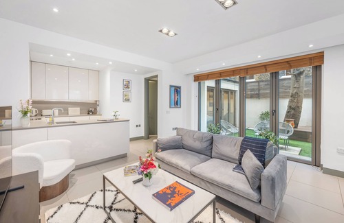 Kensington Apartamento | Casa Italia near Gloucester Road with Outside Space