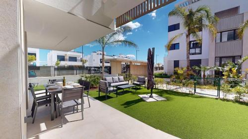 Torre-Pacheco Apartamento | Casa Jardin - A Murcia Holiday Rentals Property