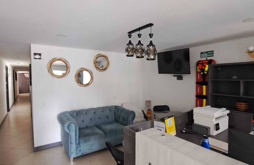 Florida Nueva Casa | Casa Jerusalén en Laureles, la mejor zona turística, gastronómica de Medellín