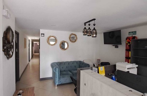 Florida Nueva Casa | Casa Jerusalén en Laureles, la mejor zona turística, gastronómica de Medellín
