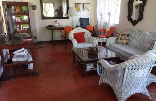 Paranaque Cama Y Desayuno | Casa Joaquin BnB
