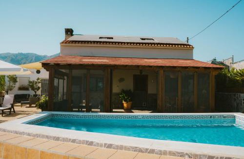 Salobrena Chalet De Esquí | Casa Julia Costa Tropical