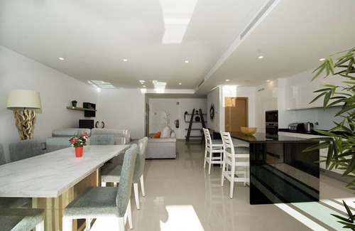 Lagos Apartamento | Casa Julia para 6 personas, cerca de la playa con piscina comunitaria