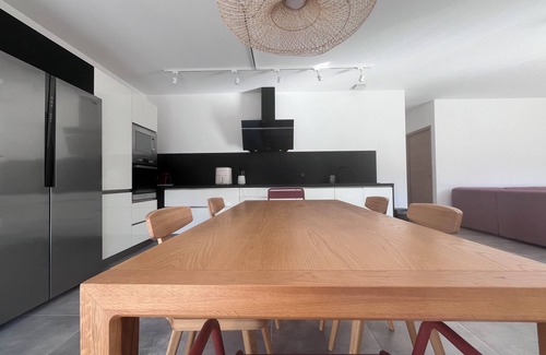 Propriano Casa | Casa Julia - Swimming pool. Well-located neighborhood.