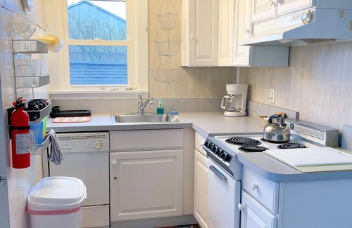Rehoboth Beach Apartamento | Private Downtown Rehoboth Apartamento a sólo 1 cuadra de la playa y Rehoboth Ave!