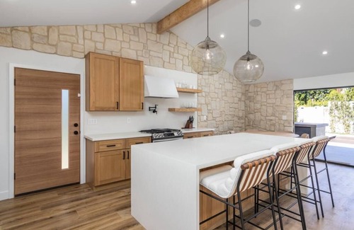 West Hills Villa | Casa Kabessa Cali