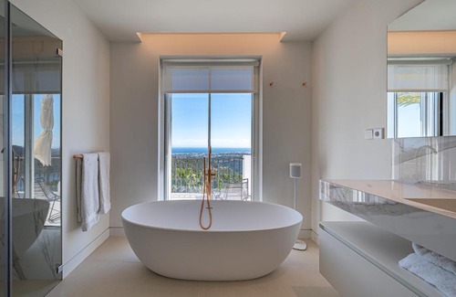 Istan Villa | Casa Kibo - MARBELLA HILLS