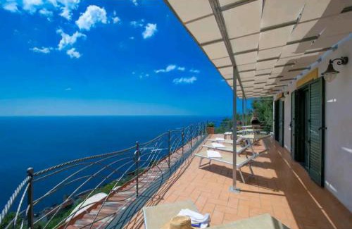Furore Casa | Casa L'incanto in Amalfi Coast con terrazza vista mare