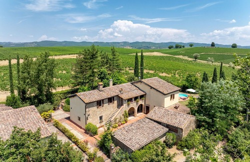 Monteriggioni Casa | Casa de vacaciones en Monteriggioni con 4 habitaciones, capacidad 8