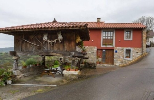 El Cuadro Cabaña | Casa La Cuesta alojamiento rural integro en Oviedo para 6 huéspedes