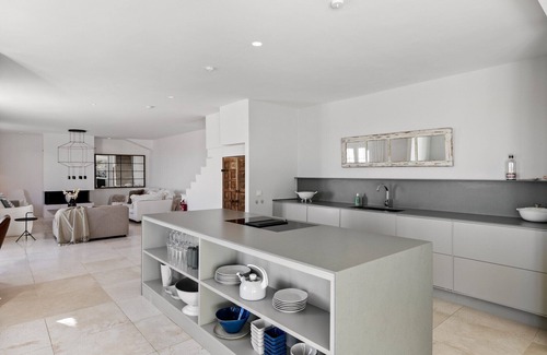 Benahavis Chalet De Esquí | Casa La Heredia - 3bd Townhouse & amazing views!