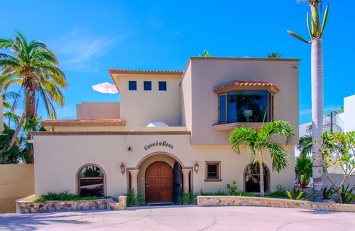 Pedregal Casa | Casa La Roca Private Beach Resort