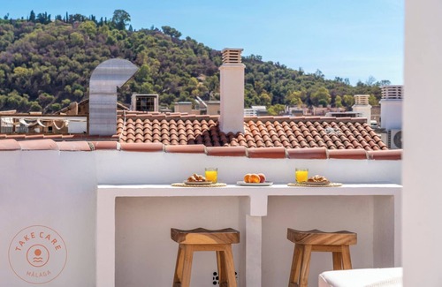 San Felipe Neri Apartamento | Casa La Terraza with big rooftop terrace - TakeCareMalaga