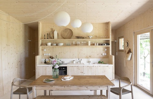 Mercurey Casa | Casa Ladoit (7 p) view of the vineyards | architect's house