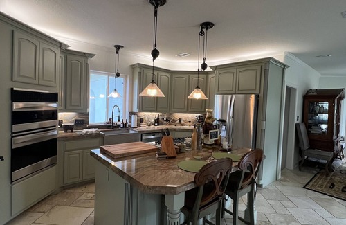 Wild Peach Village Casa | Casa Laney!