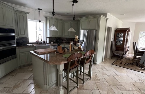 Wild Peach Village Casa | Casa Laney!