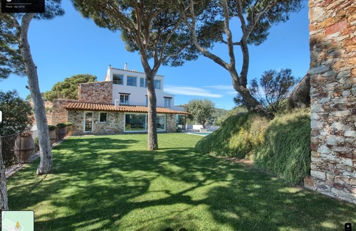 Aiguablava Casa | Casa Las Flores - Begur - first line, beach access.