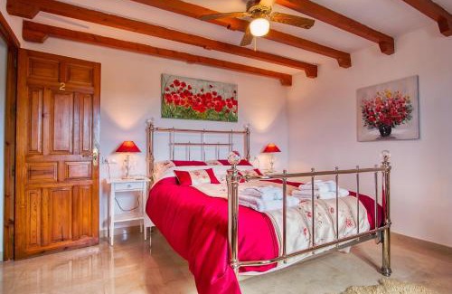 Iznate Cama Y Desayuno | Casa las Torres B&B