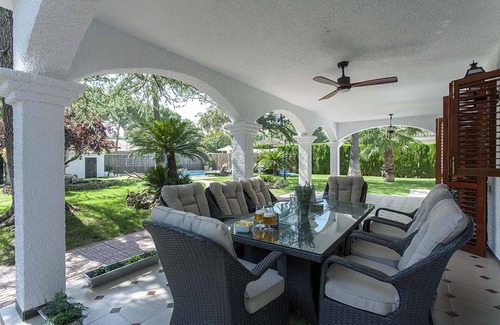 Serra Apartamento | CASA LATEL (Villa with pool and garden)