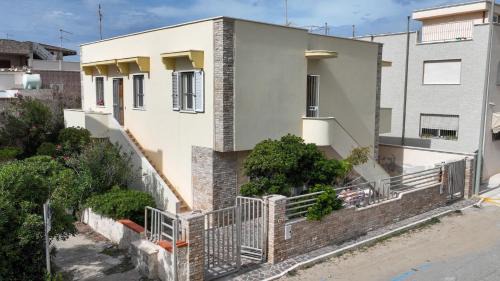 San Pietro in Bevagna Casa | Casa Laura 2 a soli 20 mt dalla spiaggia di San Pietro in Bevagna
