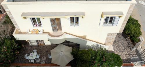 San Pietro in Bevagna Casa | Casa Laura 2 a soli 20 mt dalla spiaggia di San Pietro in Bevagna