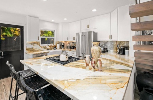 Olde Solana Beach Casa | Casa Lenta · Ultra Luxe Beach House steps from the Sand!