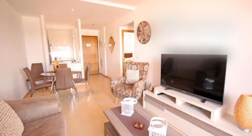 Alhama de Murcia Apartamento | Casa Leona: Fully furnished, secure golf resort penthouse apartment with gorgeous views in Murcia